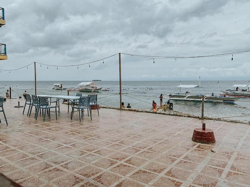 Marina Village Moalboal Buitenkant foto